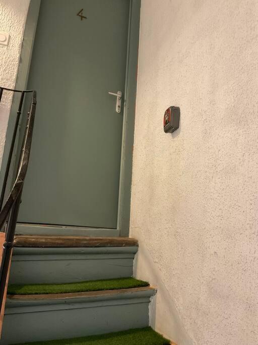 Joli T2 Avec Grande Terrasse Centre Appartement *