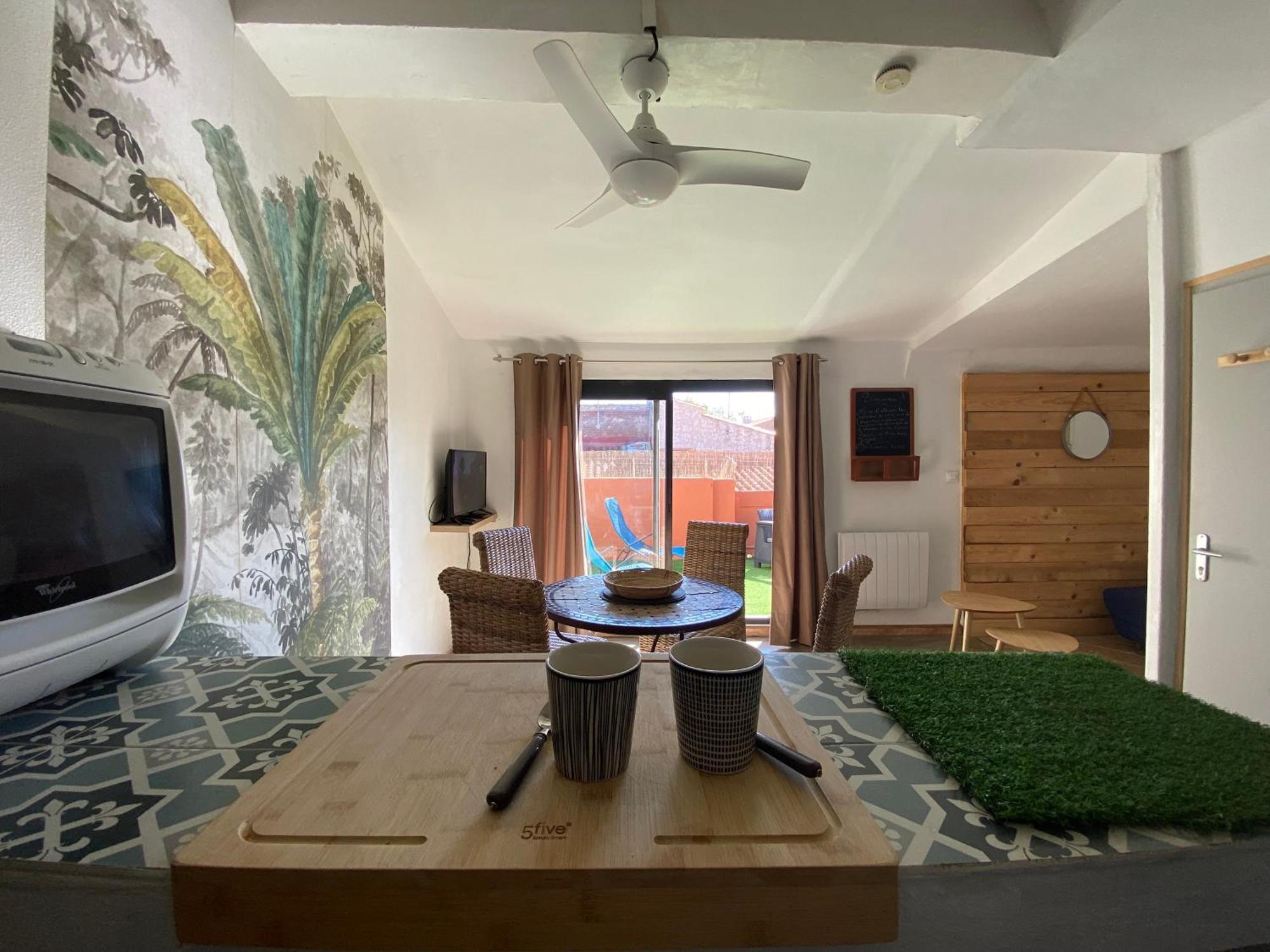 Joli T2 Avec Grande Terrasse Centre Appartement Perpignan